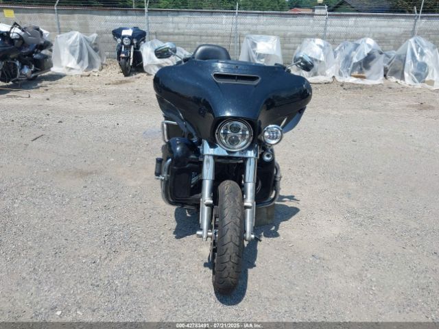 2019 HARLEY-DAVIDSON FLHTK 1HD1KEF10KB663585 Photo 4