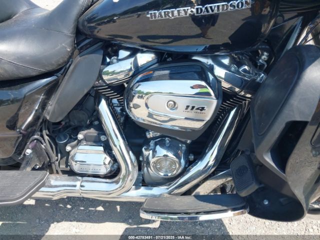 2019 HARLEY-DAVIDSON FLHTK 1HD1KEF10KB663585 Photo 7