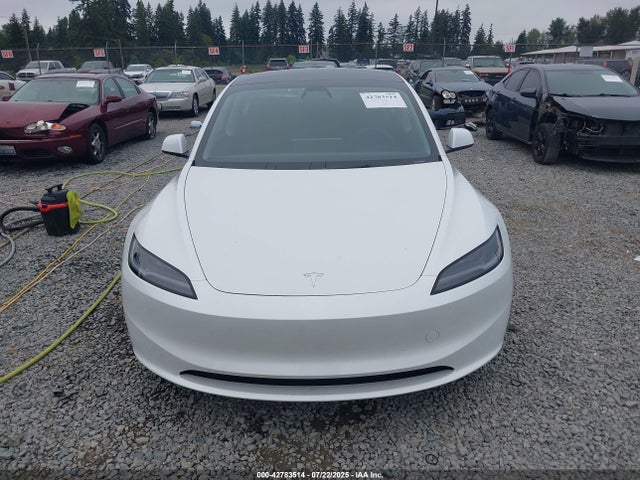 Tesla MODEL 3 2025 5YJ3E1EA0SF898318 Image 12