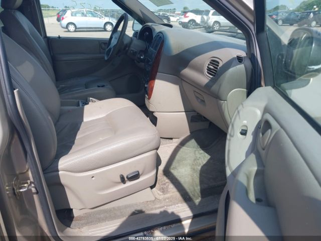 2004 CHRYSLER TOWN & COUNTRY 2C4GP54L24R504590 Photo 4