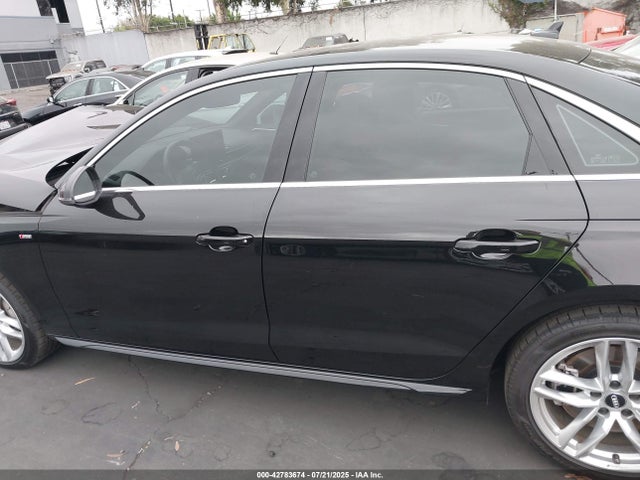 WAUDNAF42LA067083 Audi A4