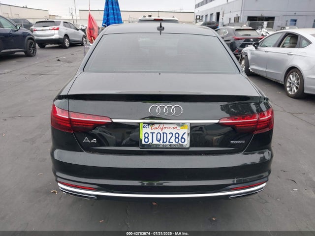 WAUDNAF42LA067083 Audi A4
