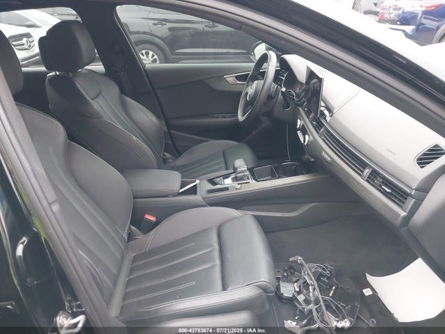 WAUDNAF42LA067083 Audi A4