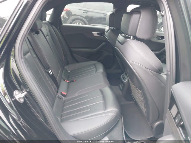 WAUDNAF42LA067083 Audi A4