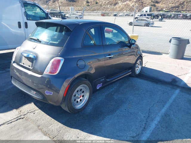 Fiat 2016 2016 3C3CFFGE5GT214189 Image 4
