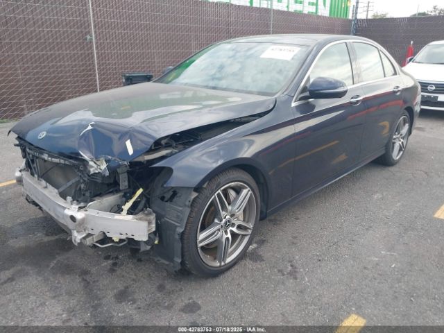 2018 MERCEDES-BENZ E 300 WDDZF4JB6JA365958 Photo 1