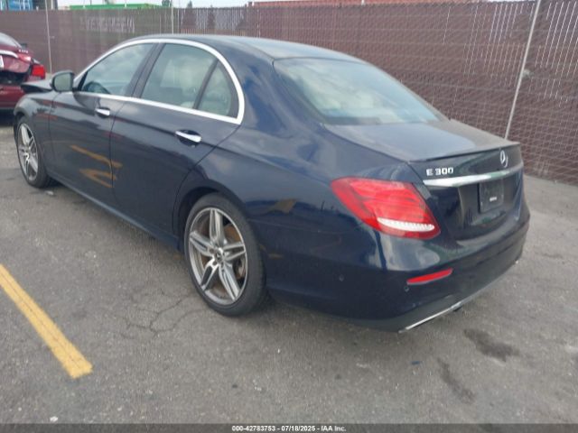 2018 MERCEDES-BENZ E 300 WDDZF4JB6JA365958 Photo 2