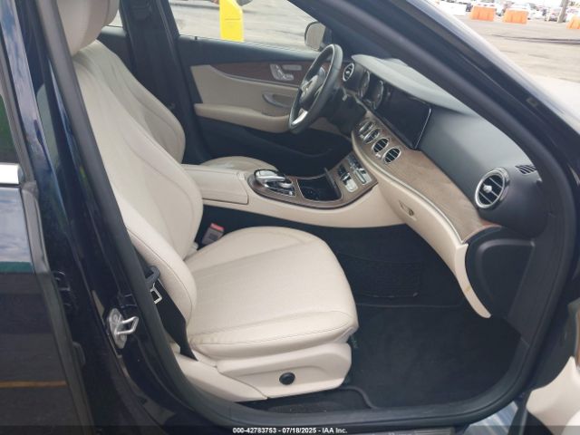 2018 MERCEDES-BENZ E 300 WDDZF4JB6JA365958 Photo 4