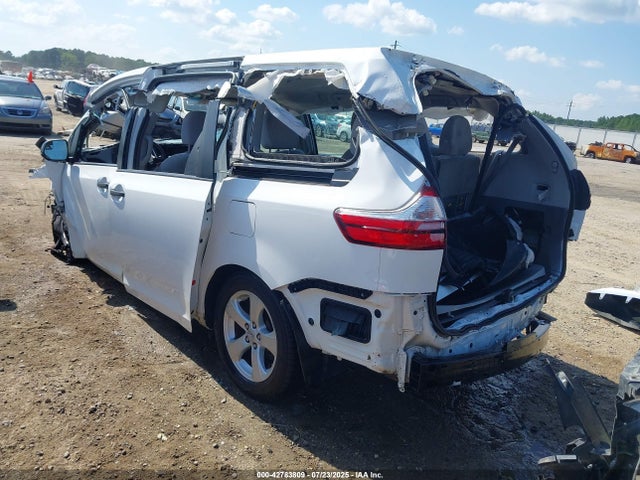 42783809 :رقم المزاد ، 5TDZZ3DC8HS892087 vin ، 2017 Toyota Sienna L 7 Passenger مزاد بيع