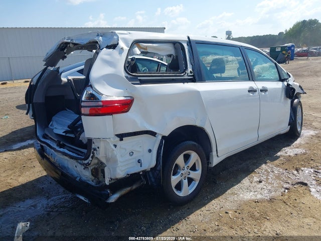 42783809 :رقم المزاد ، 5TDZZ3DC8HS892087 vin ، 2017 Toyota Sienna L 7 Passenger مزاد بيع