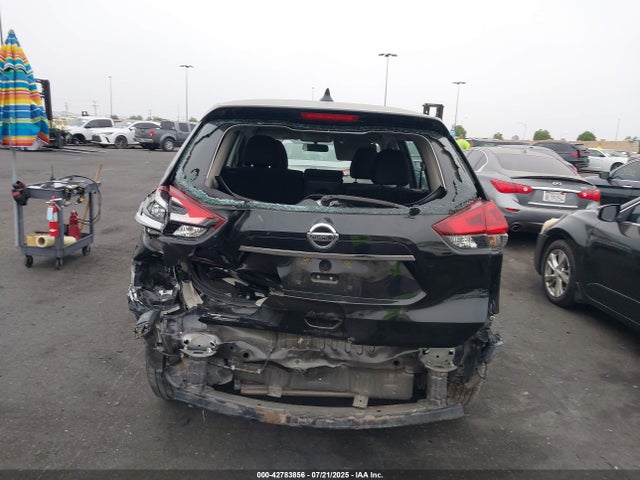 Nissan Rogue 2018 KNMAT2MT6JP573599 Image 17