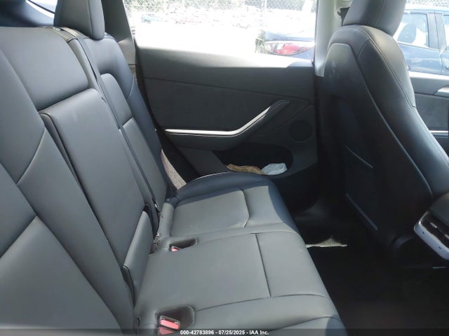 2024 TESLA MODEL Y 7SAYGDEE1RA241395 Photo 7
