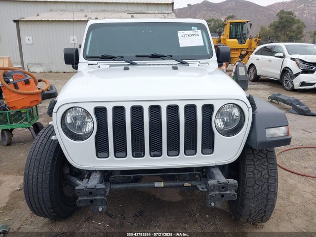 1C4HJXDN3MW546325 Jeep 2021