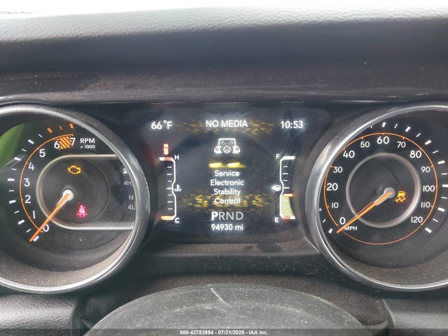 1C4HJXDN3MW546325 Jeep 2021
