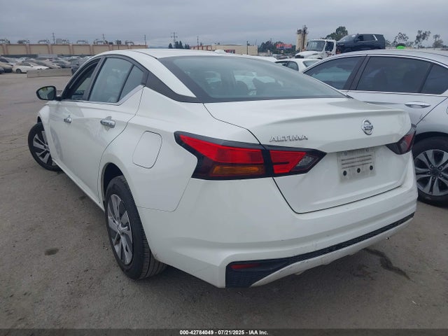 Nissan 2020 2020 1N4BL4BVXLC263735 Image 3