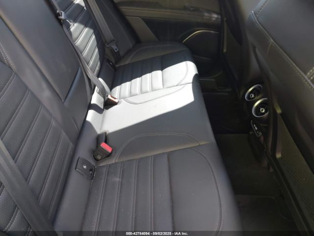 2023 ALFA ROMEO STELVIO ZASPAKBN1P7D65070 Photo 7