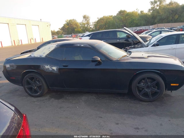 2C3CDYBT2EH112023 Dodge Challenger