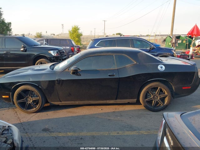 2C3CDYBT2EH112023 Dodge Challenger