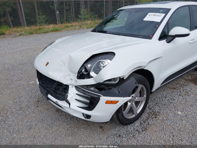 Porsche Macan 2018 WP1AA2A50JLB20886 Image 6