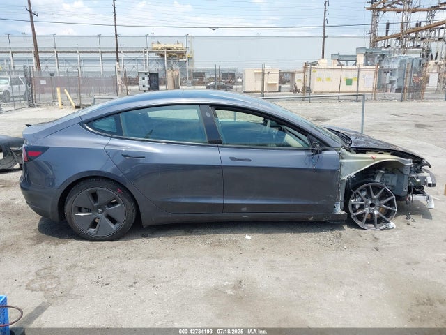 5YJ3E1EA2PF410459 Tesla 2023
