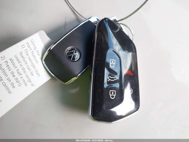 1V2JR2CAXRC621282 Volkswagen tsi