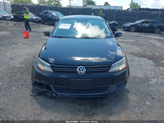 3VWD17AJ0EM400219 Volkswagen 2014