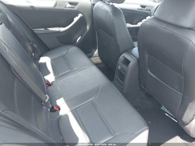 3VWD17AJ0EM400219 Volkswagen 2014