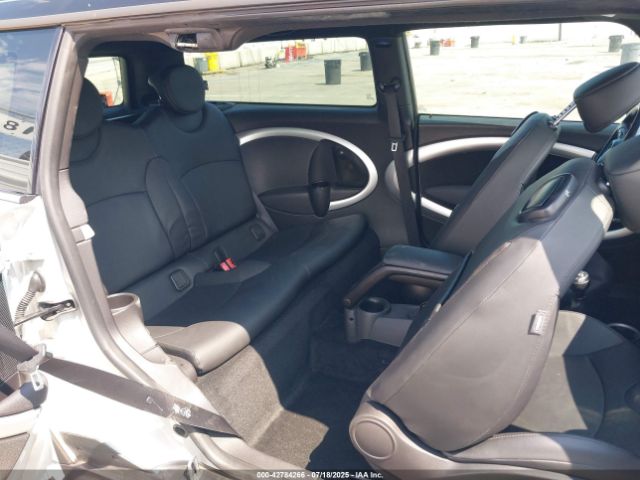 2011 MINI COOPER S CLUBMAN WMWZG3C56BTY30637 Photo 7