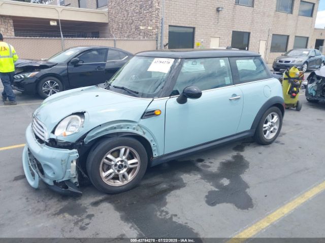 2011 MINI COOPER WMWSU3C58BT095623 Photo 1