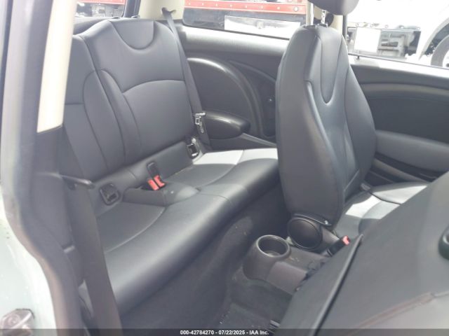 2011 MINI COOPER WMWSU3C58BT095623 Photo 7