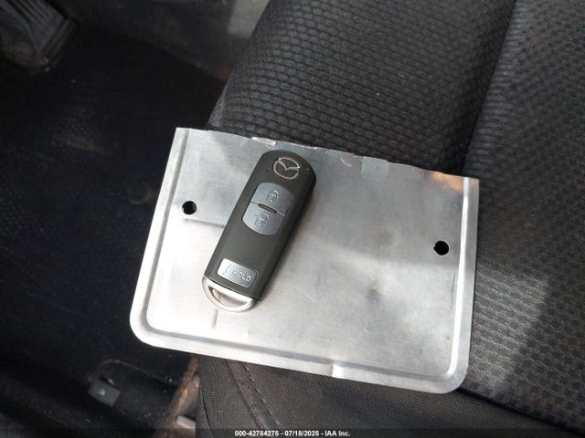 JM3KE2CY0G0687148 Mazda py