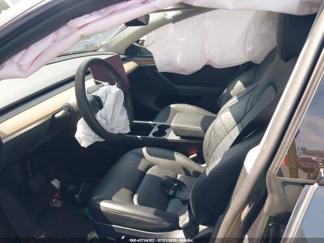 2023 TESLA MODEL Y 7SAYGDEE8PF808816 Photo 4