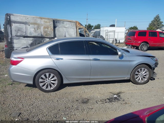 Honda j35y1 2015 1HGCR3F85FA020900 Image 14