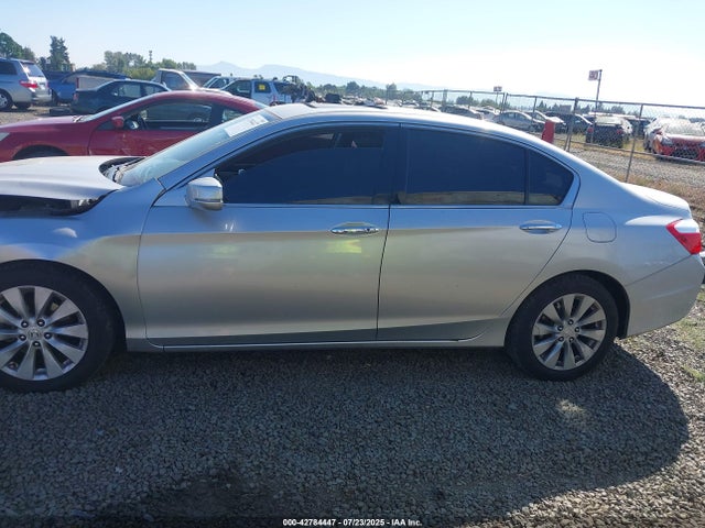 Honda j35y1 2015 1HGCR3F85FA020900 Image 15