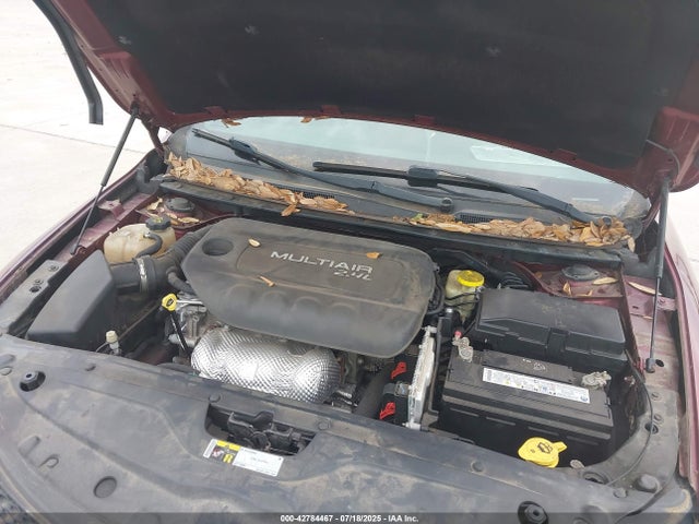 1C3CCCBB1FN555592 Chrysler 2015