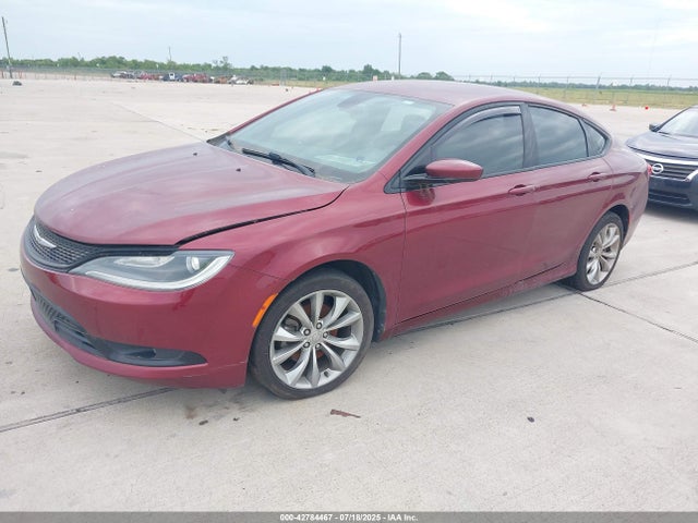 1C3CCCBB1FN555592 Chrysler 2015