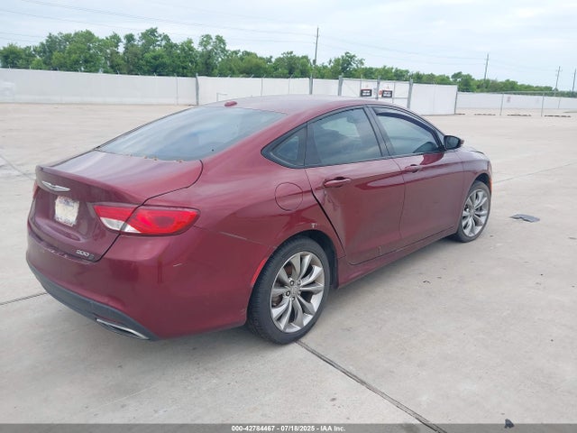 1C3CCCBB1FN555592 Chrysler 2015