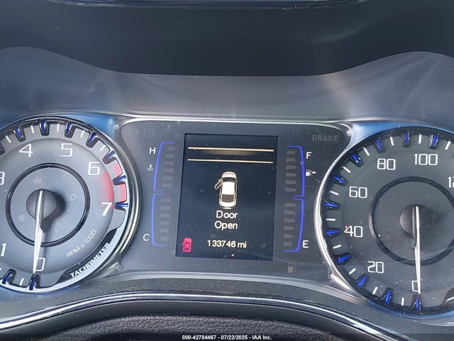1C3CCCBB1FN555592 Chrysler 2015