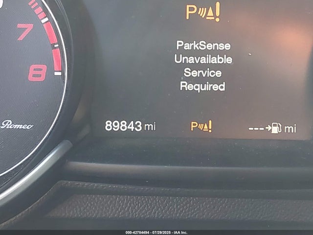 Alfa Romeo 2018 2018 ZARFAEAV3J7576095 Image 16
