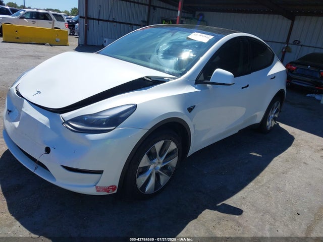 2024 TESLA MODEL Y 7SAYGDEE0RF056824 Photo 1