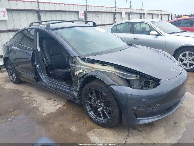 2021 TESLA MODEL 3 5YJ3E1EB3MF879600 Photo 0