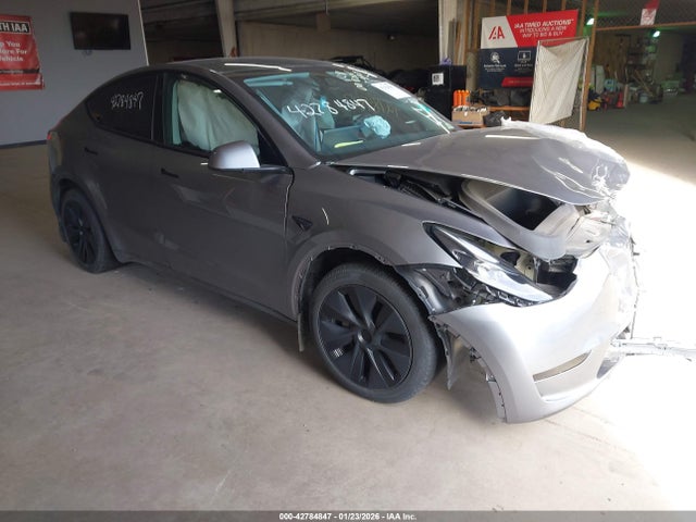 2025 TESLA MODEL Y 7SAYGDEE9SA359782 Photo 0