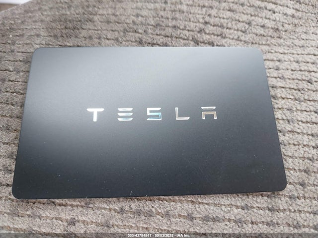 2025 TESLA MODEL Y 7SAYGDEE9SA359782 Photo 10