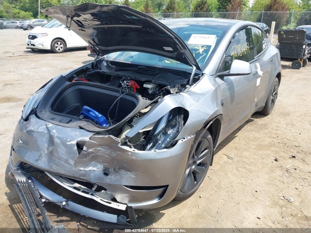 2025 TESLA MODEL Y 7SAYGDEE9SA359782 Photo 5