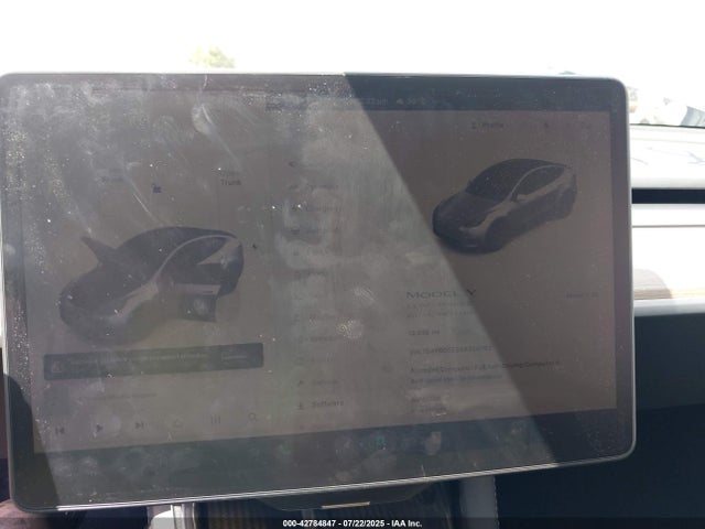 2025 TESLA MODEL Y 7SAYGDEE9SA359782 Photo 6