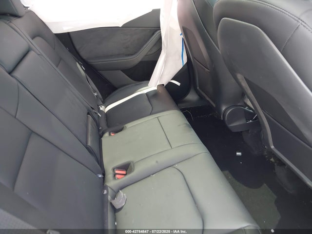 2025 TESLA MODEL Y 7SAYGDEE9SA359782 Photo 7