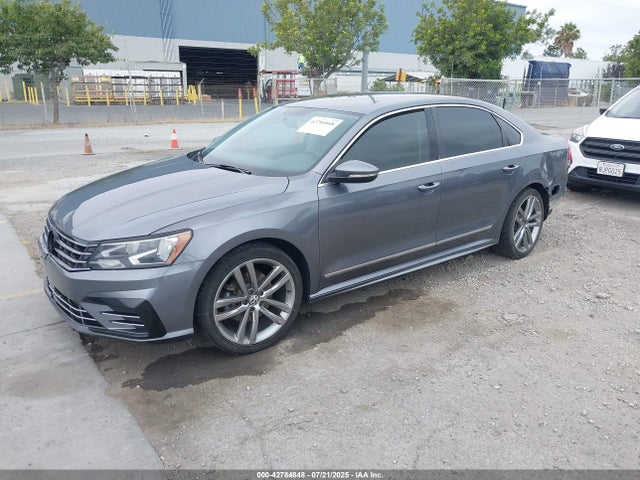 1VWAT7A30GC041618 Volkswagen 1.8t