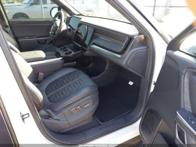 2023 RIVIAN R1T 7FCTGAAA0PN017975 Photo 4