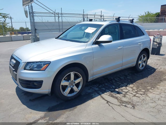 2011 AUDI Q5 WA1LFAFP8BA101039 Photo 1