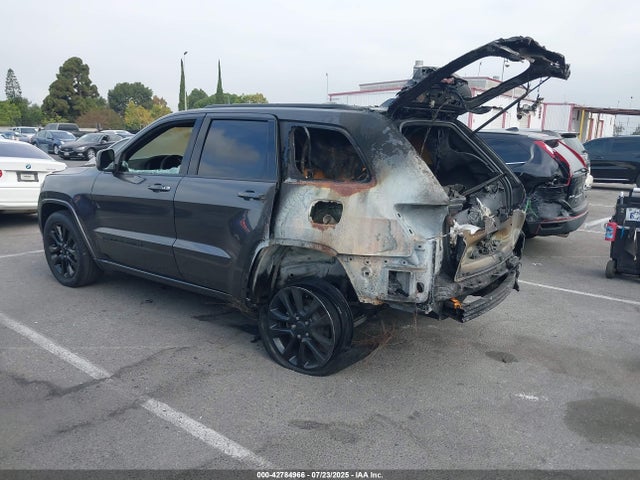 1C4RJEAG8KC704624 Jeep Grand Cherokee